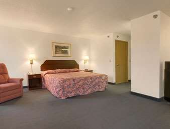 Super 8 By Wyndham Cresco Ia Ξενοδοχείο Δωμάτιο φωτογραφία